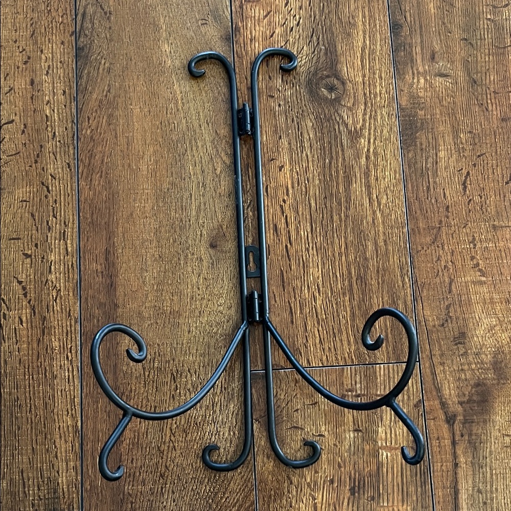 Macy's Black Metal Display Easel for frames
